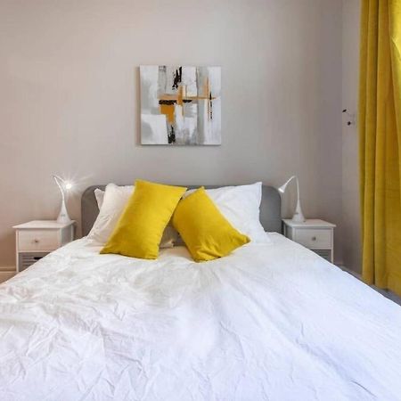 The Red Heart Of Annecy - Beautiful Apartment For 4 People Dış mekan fotoğraf