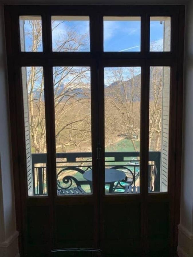 The Red Heart Of Annecy - Beautiful Apartment For 4 People Dış mekan fotoğraf